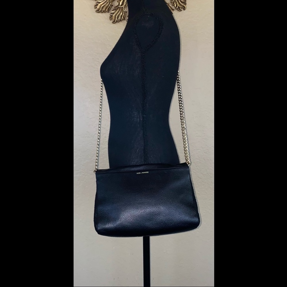 Pour La Victoire black pebble leather crossbody purse - Picture 2 of 9